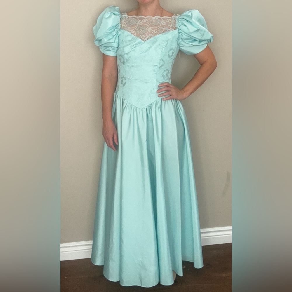 80s vintage prom dress puff sleeves light blue bow 1980s true lace small pastel